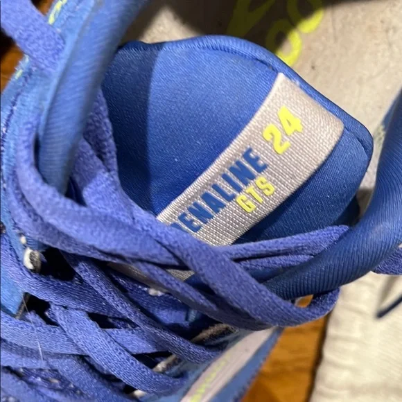 Brooks  ADRENALINE GTS Athletic Running Shoes Comfort (without original box) - Picture 11 of 16